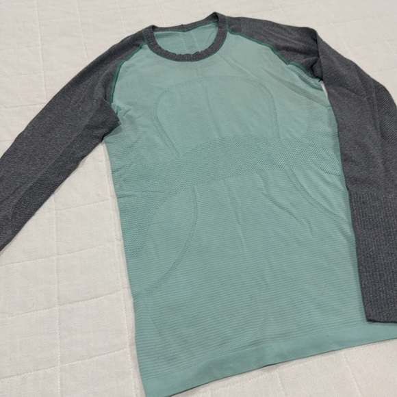 Lululemon Swiftly Tech Long Sleeve Shirt - Picture 3 of 13